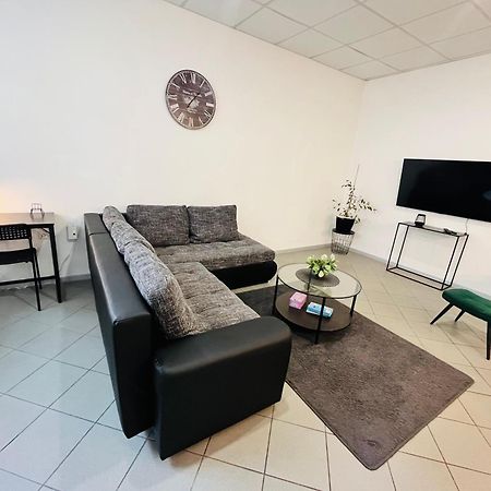 Apartment Central 10D 55Qm Wi-Fi Free Parking Calm Back House Dortmund Eksteriør billede
