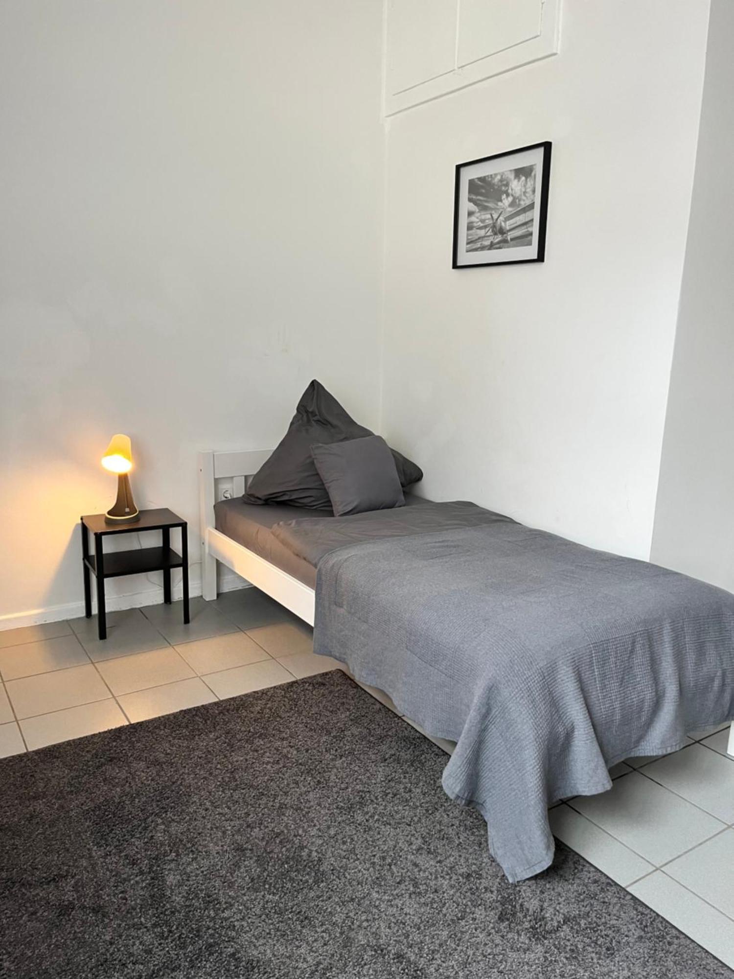 Apartment Central 10D 55Qm Wi-Fi Free Parking Calm Back House Dortmund Eksteriør billede